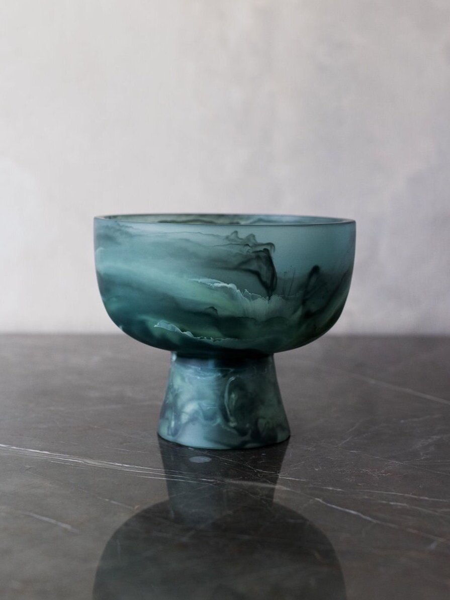 Resin Pedestal Bowl